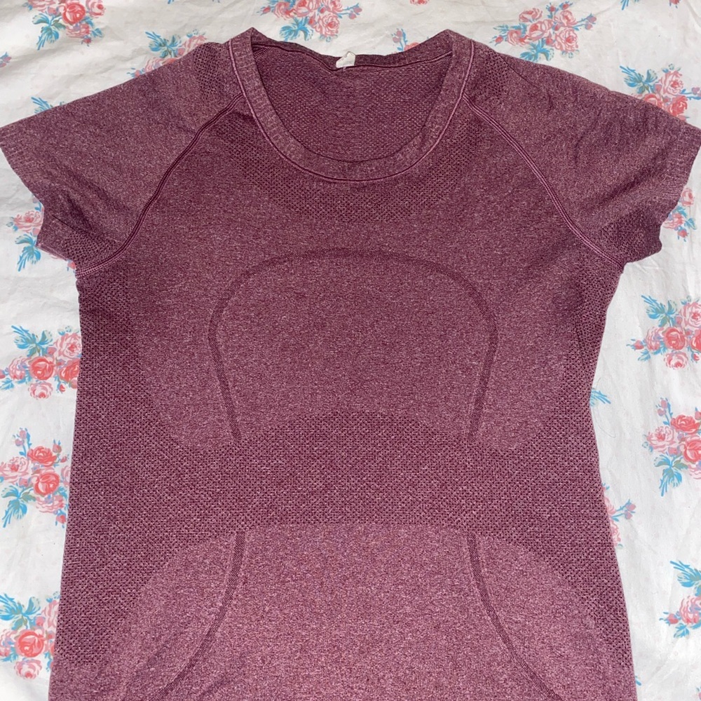 Maroon Swiftly Tech Crew Size 8 | Great Condition | Tag removed
